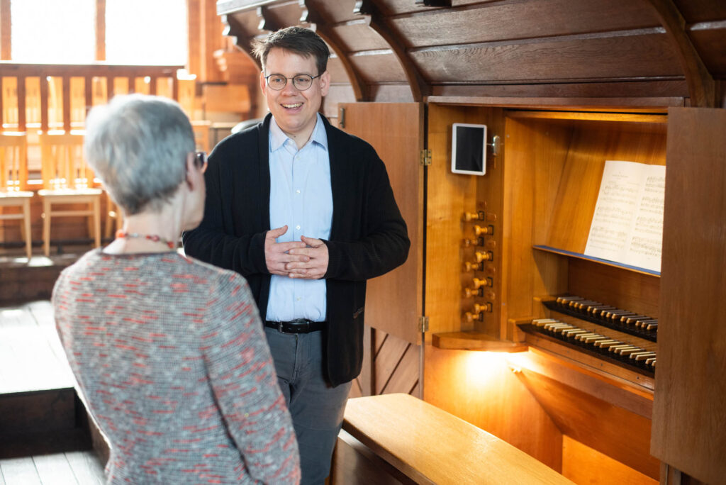 Kirche in schwierigen Zeiten: Kirchenmusiker:innen sind Menschenfischer!