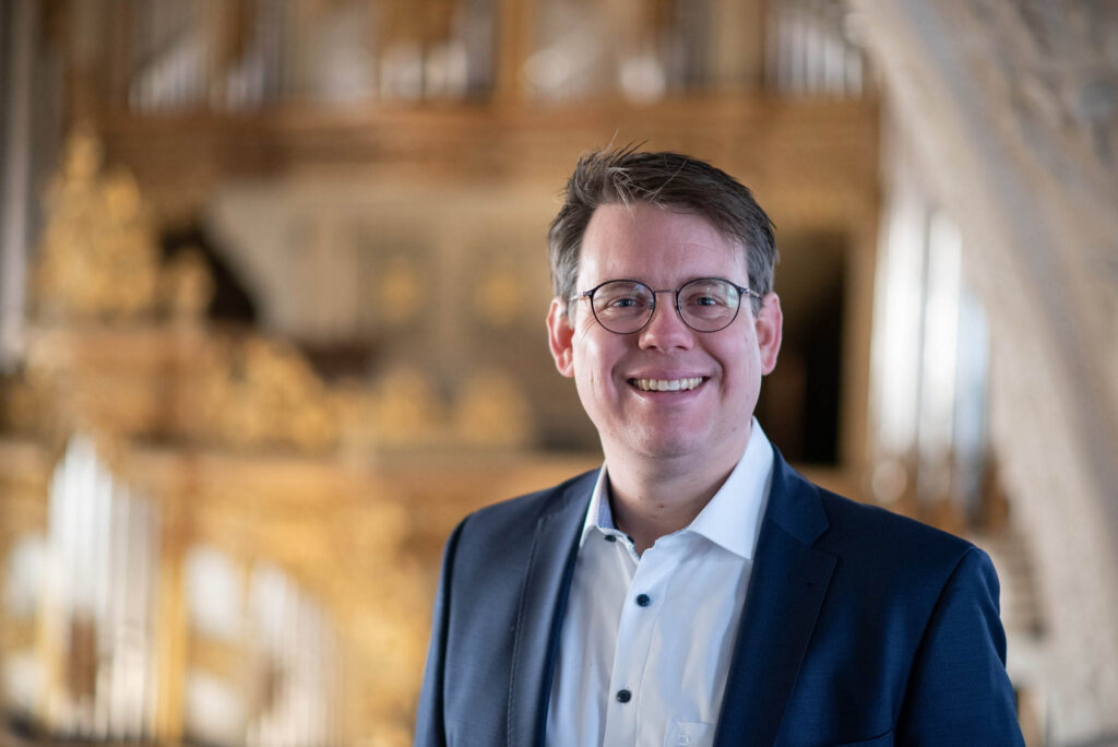Porträt von Kai Schöneweiß in der Stadtkirche St. Marien Celle
